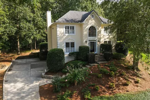 2600 NE Ashbourne Dr NE, Lawrenceville, GA 30043