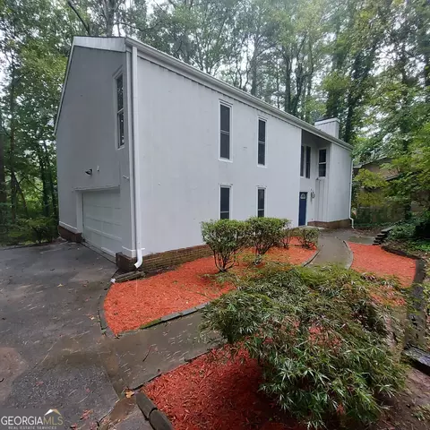 5067 Golfbrook Dr, Stone Mountain, GA 30088