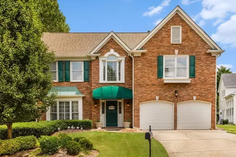 215 Glenridge Close Cir, Sandy Springs, GA 30328