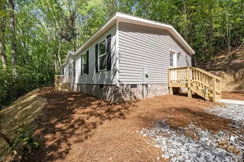 500 Wahoo Creek Rd, Murrayville, GA 30564