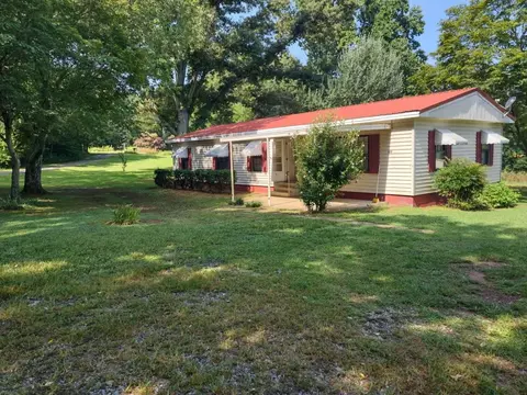 7274 New Calhoun Hwy NE, Adairsville, GA 30103