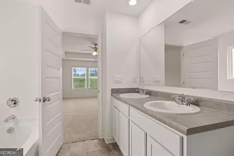 1659 E Brook Dr, Conyers, GA 30012 photo 12