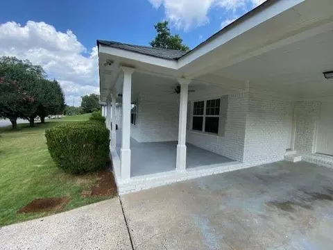 2783 Spring Dr SE, Smyrna, GA 30080