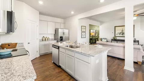 11899 Conrad Cir #153, Hampton, GA 30228 photo 5