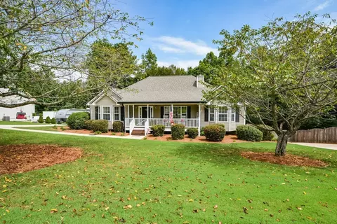 45 Mustang Ct, Dallas, GA 30157