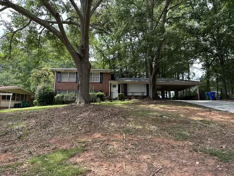 3210 Thrasher Cir, Decatur, GA 30032