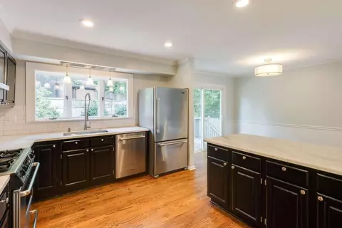 2044 Ellwyn Dr, Chamblee, GA 30341 photo 5