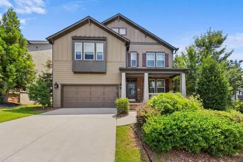 605 Stone Hill Dr, Woodstock, GA 30188