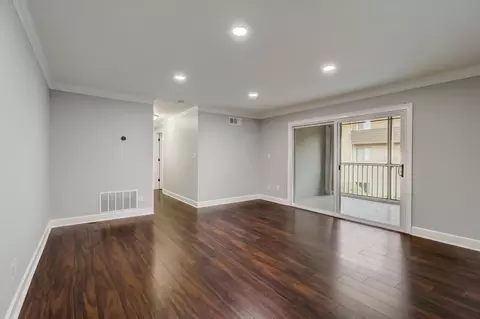 346 Carpenter Dr #40, Sandy Springs, GA 30328