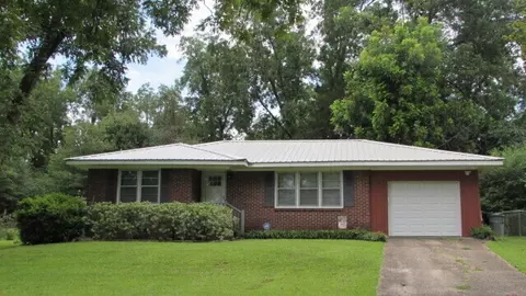 107 S Chilton Cres, Lagrange, GA 30240 photo 1