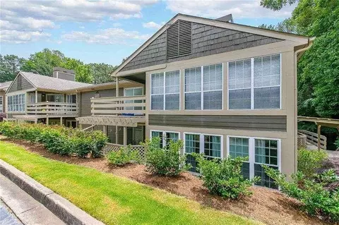 2008 Riverview Dr SE #2008, Marietta, GA 30067