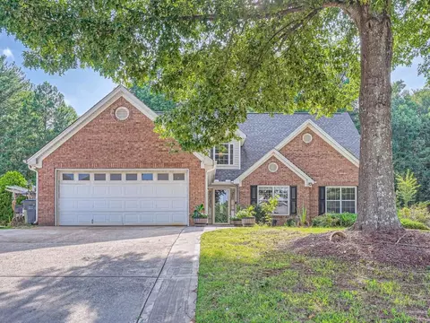 875 Lewis Ridge Cir, Lawrenceville, GA 30045