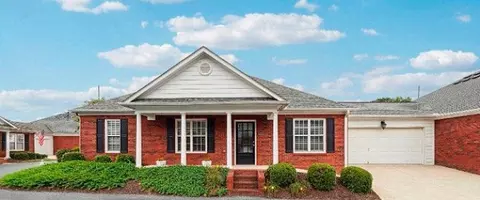 606 Jaime Ln, Woodstock, GA 30189