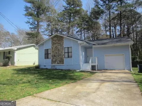 841 Sheppard Way, Stone Mountain, GA 30083