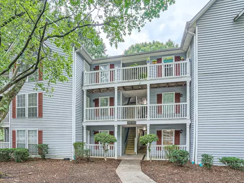 215 Cobblestone Trl, Avondale Estates, GA 30002