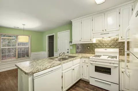 1221 Eagles Pass, Mcdonough, GA 30253 photo 11