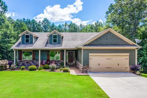 106 Heritage Woods Dr, Ball Ground, GA 30107