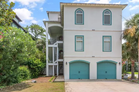 922 Ocean Blvd, St. Simons, GA 31522