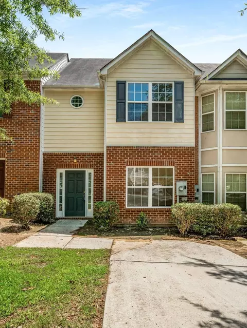 392 Brookview Dr, Riverdale, GA 30274
