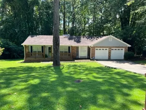 1922 Lullwater Cir, Jonesboro, GA 30236