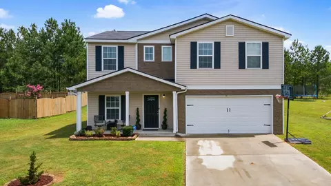 753 Riverside Dr, Calhoun, GA 30701