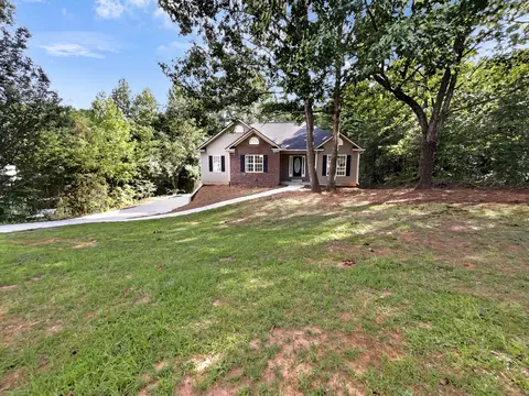 6334 Clearbrook Dr, Flowery Branch, GA 30542
