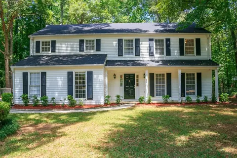 145 N Fayette Dr, Fayetteville, GA 30214