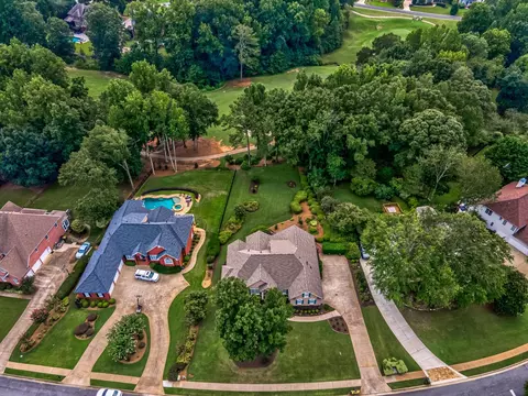 4051 Hickory Fairway Dr, Woodstock, GA 30188