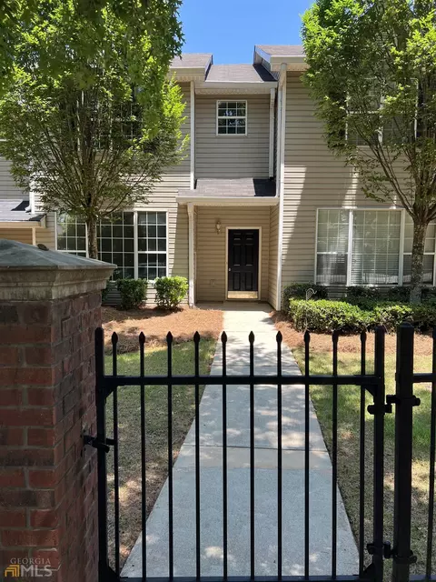 313 Smokewood Dr, Newnan, GA 30263