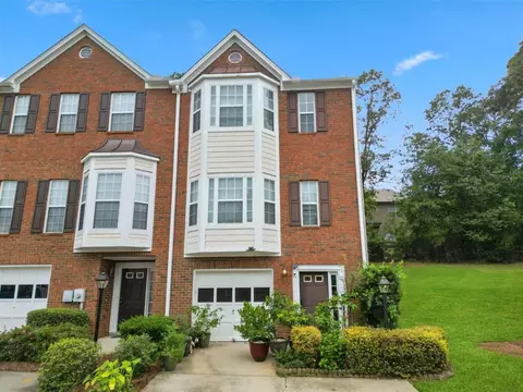5221 Pinnacle Pointe Ct, Norcross, GA 30071