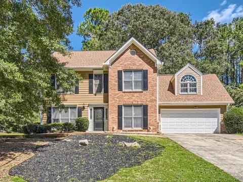 3398 Mosswood Ln, Rex, GA 30273