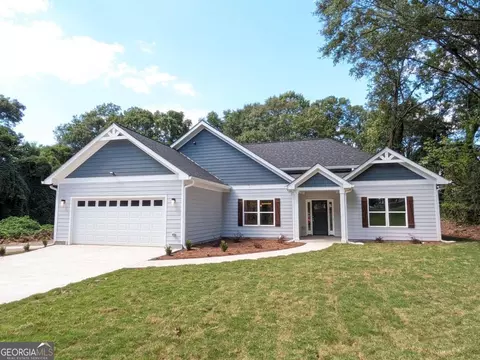 915 W Poplar St, Griffin, GA 30224