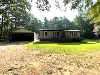 990 Rock Mills Rd, Lagrange, GA 30240 photo 3