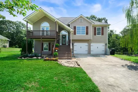 32 Newman Dr, Villa Rica, GA 30180