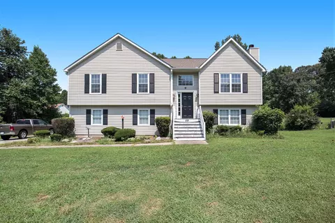 59 Seals Dr, Dallas, GA 30157