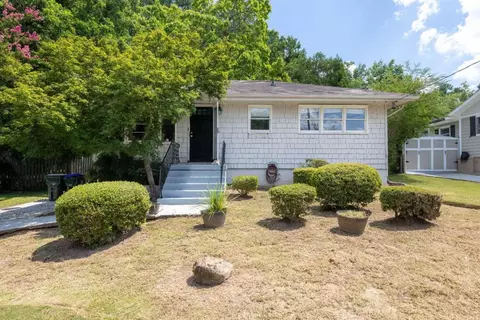 2963 Villa Esta Dr, Chamblee, GA 30341