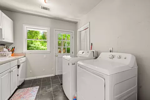2963 Villa Esta Dr, Chamblee, GA 30341 photo 10