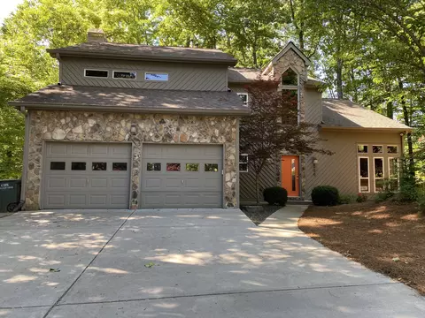 220 Wessex Ct, Sandy Springs, GA 30328