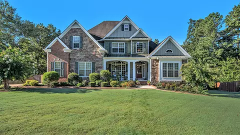 201 Gainesborough Dr, Dallas, GA 30157
