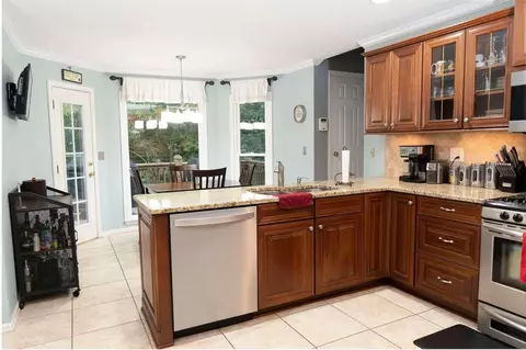 2050 Pendleton Pl, Suwanee, GA 30024 photo 6