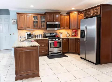 2050 Pendleton Pl, Suwanee, GA 30024 photo 4