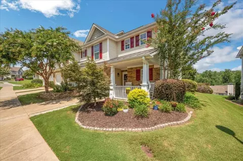 221 Fox Creek Blvd, Woodstock, GA 30188