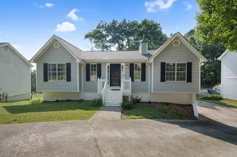 132 Overlook Dr NW, Calhoun, GA 30701