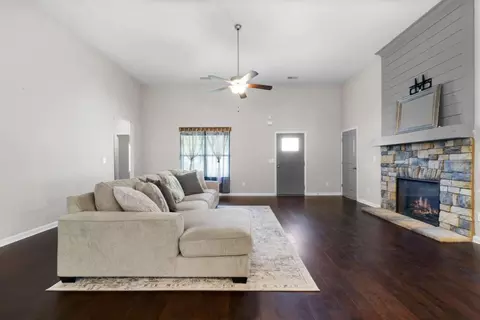 508 Clinton Dr, Temple, GA 30179 photo 5