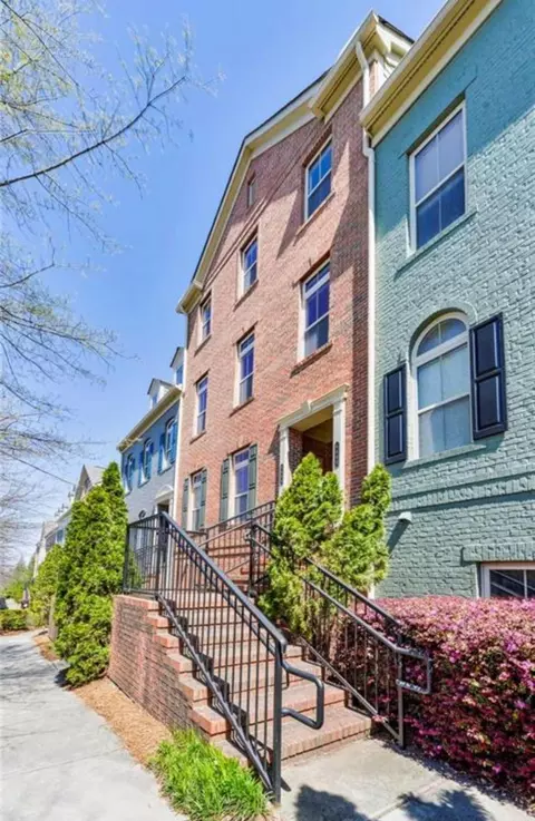 6448 Chariot St, Atlanta, GA 30328