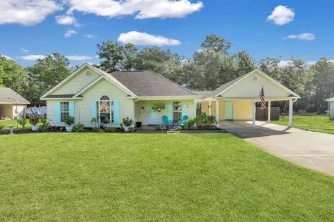 353 Abbey Dr, Richmond Hill, GA 31324