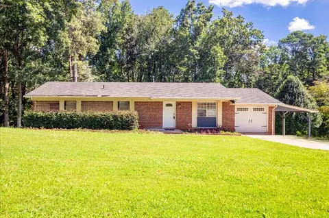 3955 Cherokee Trl, Suwanee, GA 30024