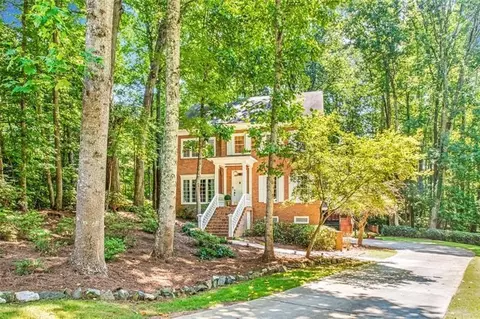 1022 Derby Run NW, Marietta, GA 30064