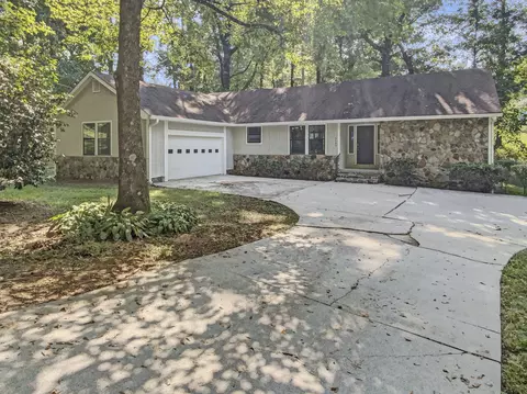 5705 Denson Blvd, Morrow, GA 30260