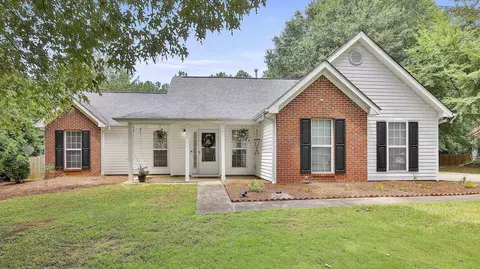 60 Shelby Blf, Sharpsburg, GA 30277
